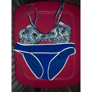 Paisley scoop top with Colbolt blue bikini bottoms